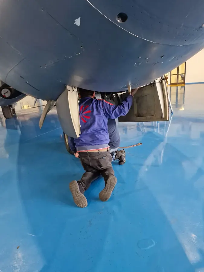 C-27J Spartan: Landing gear work